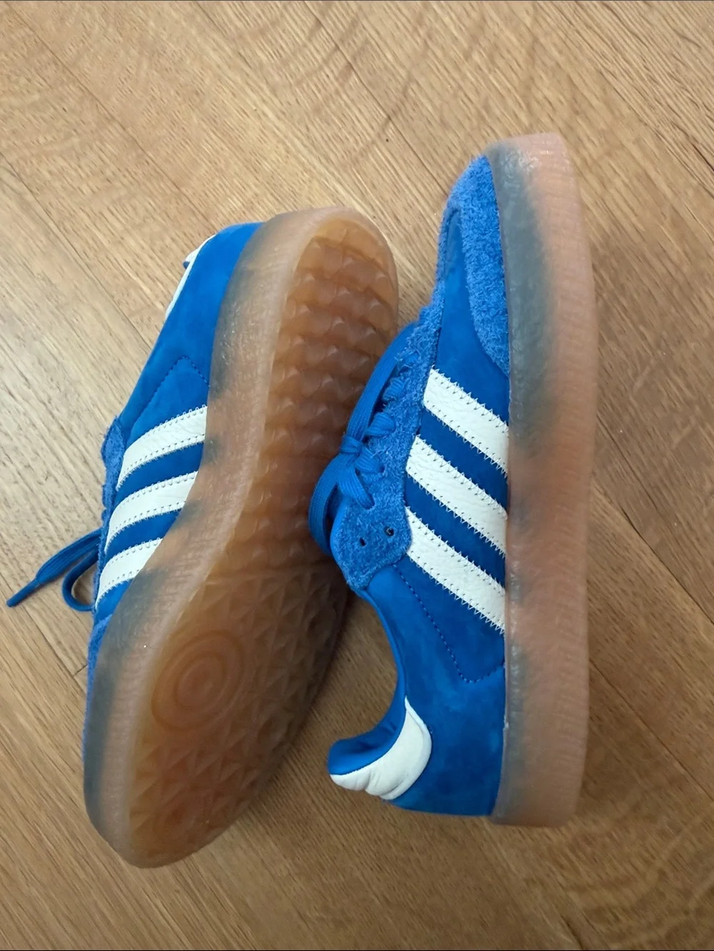 Womens adidas Sambae Athletic Shoe - Royal / White / Gum NWT - Picture 4 of 4